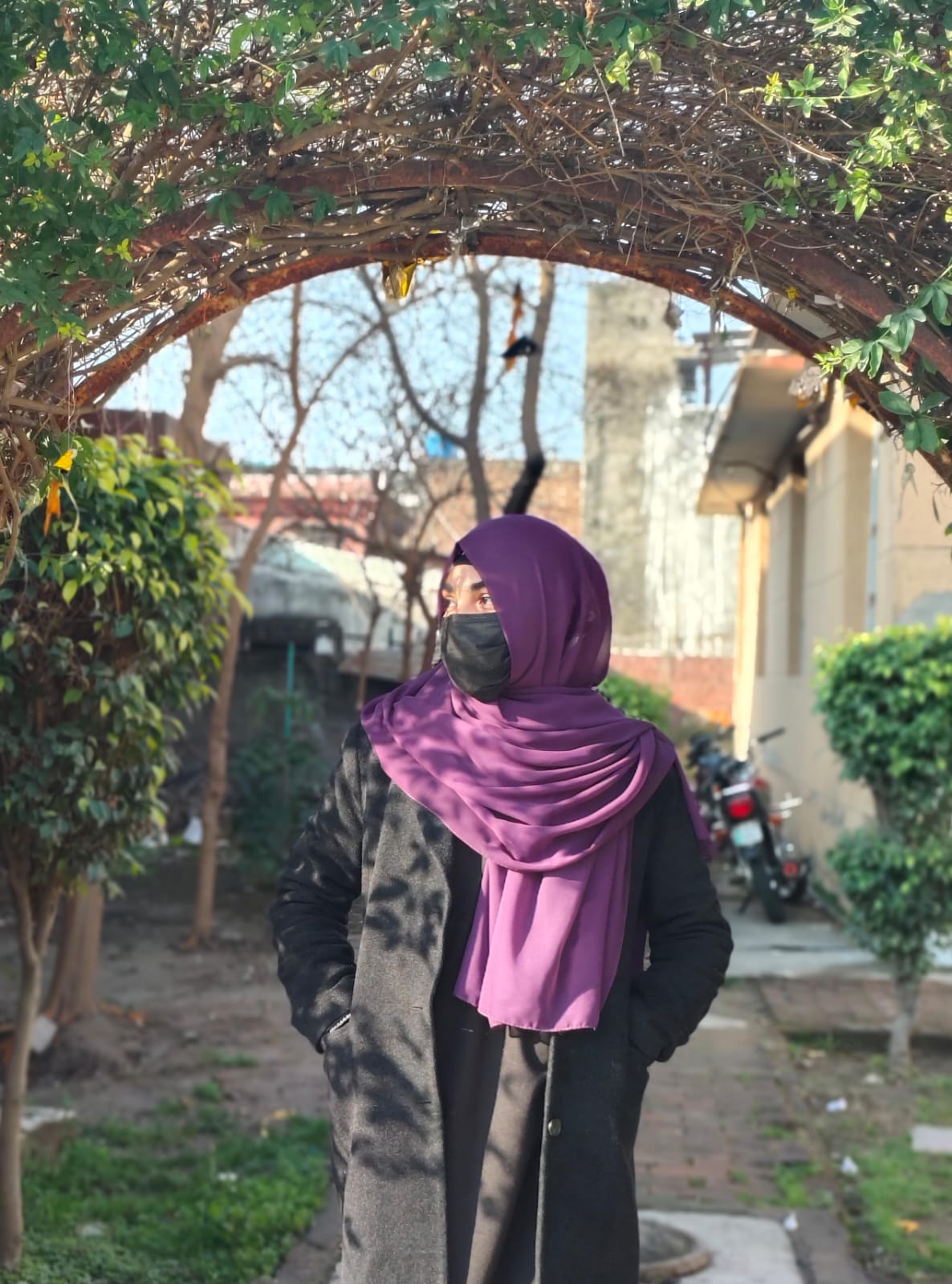 AYESHA SAMAN KHALIL